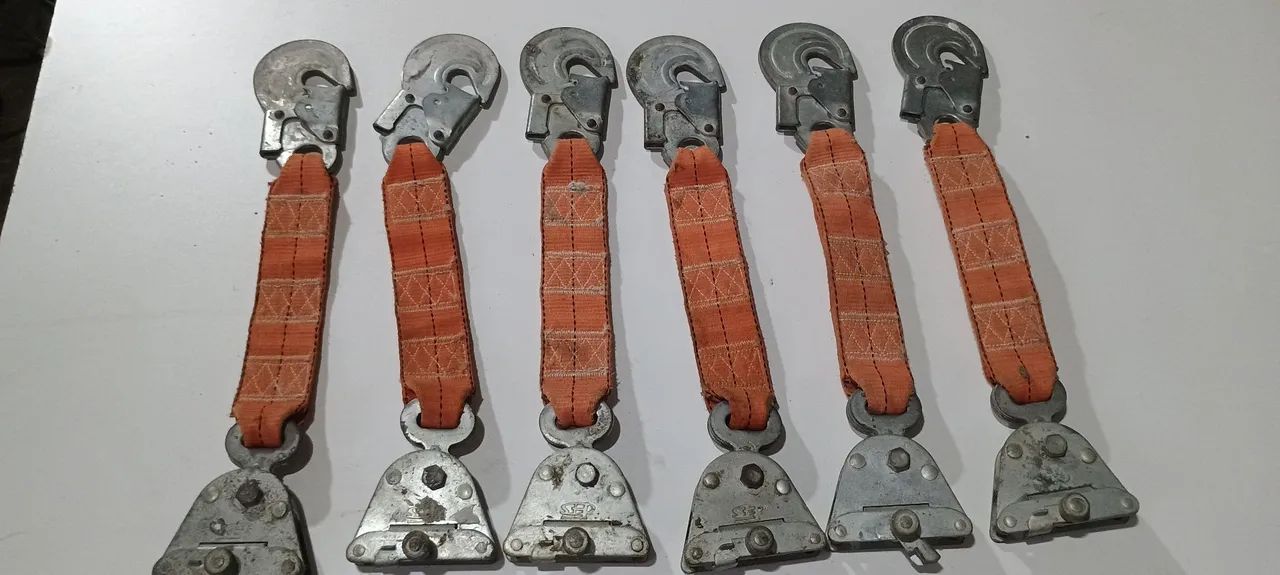 TRAVA QUEDA, SEGURANÇA..( retirada no local)7