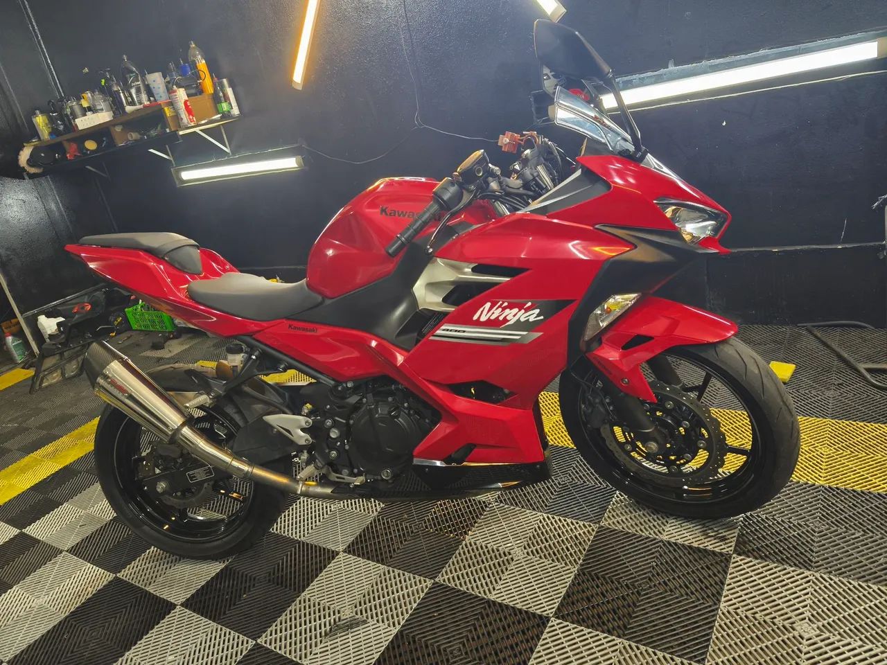 Ninja 400