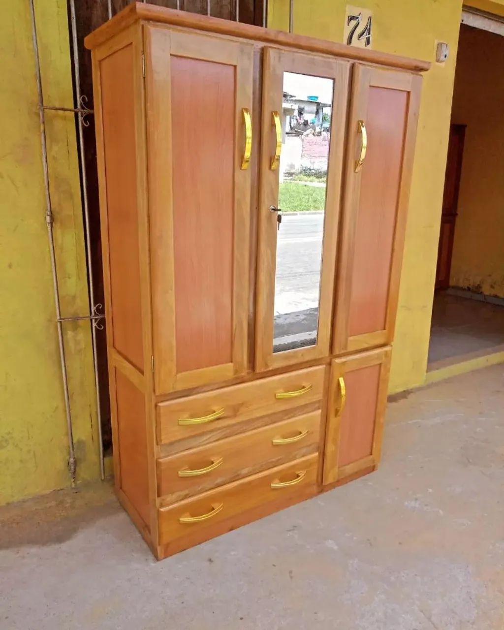 Guarda roupa - NOVO de solteiro com espelho! - Foto 4