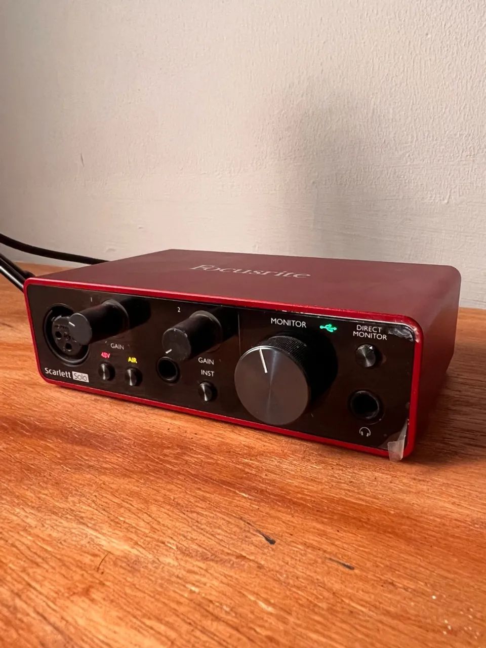 Placa de áudio/ interface Focusrite Scarlett solo  - Foto 2