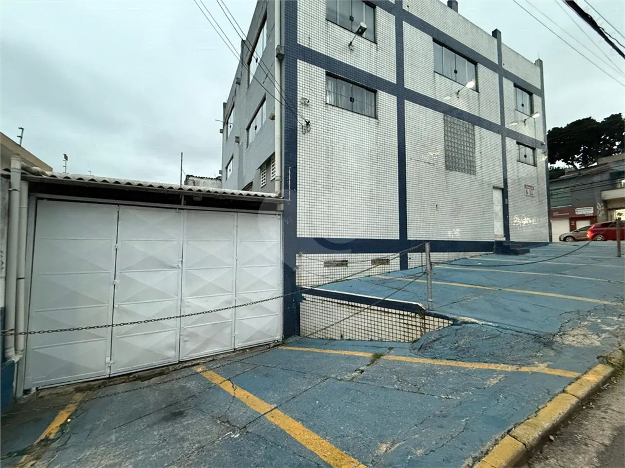 Prédio inteiro à venda em Vila albertina - SP