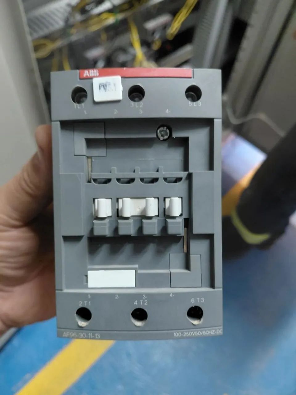 Montagem e parametrização de Inversores e Soft Starter - Foto 4