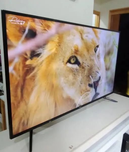 Televisão 50 polegadas Samsung 4k série 8
