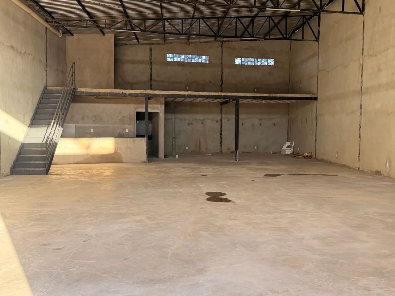 ALUGA-se Galpão Luziania comercial - Foto 3