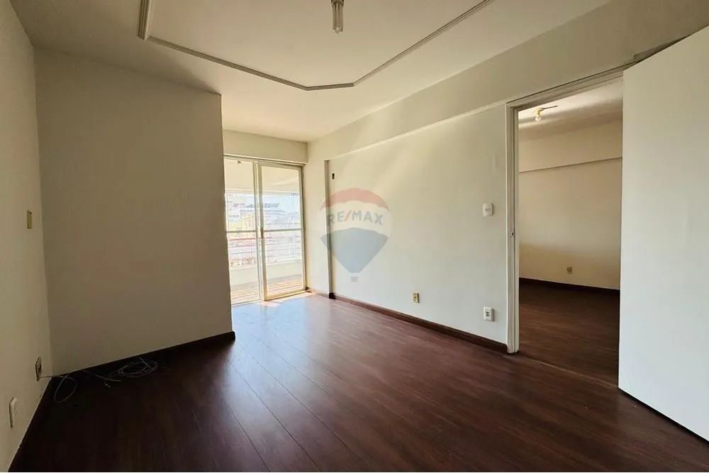 Quarto e sala com garagem no Centro de Juiz de Fora - Foto 2
