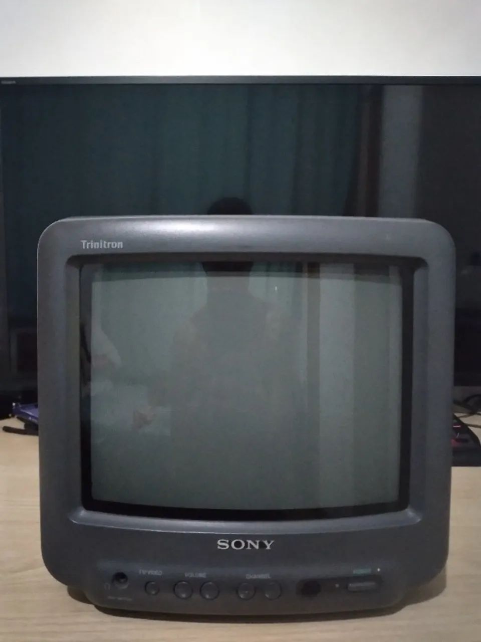 TV Tubo CRT Sony Trinitron KV 9PT20 modelo de 9 polegadas
