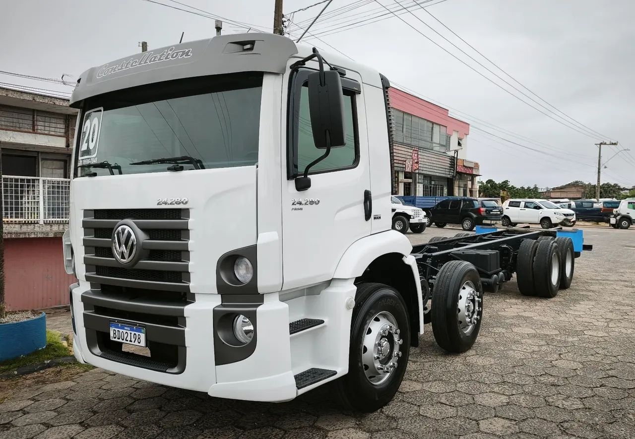 Volkswagen 24280 8x2 ano 2020 chassi 9,30mt - Foto 2
