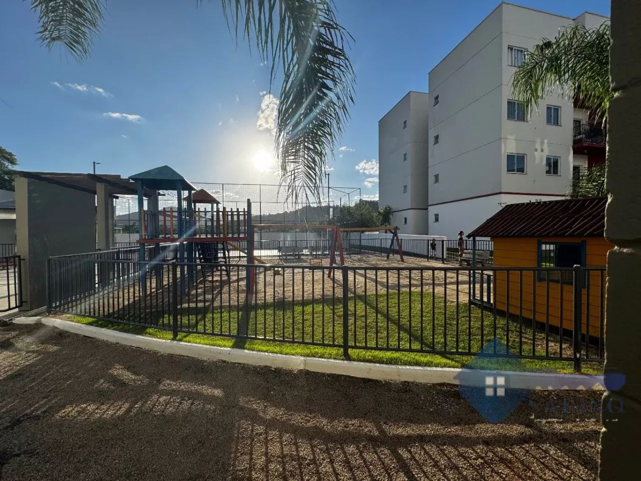 APARTAMENTO NO ARIRIU DE 2 QUARTOS - Foto 4