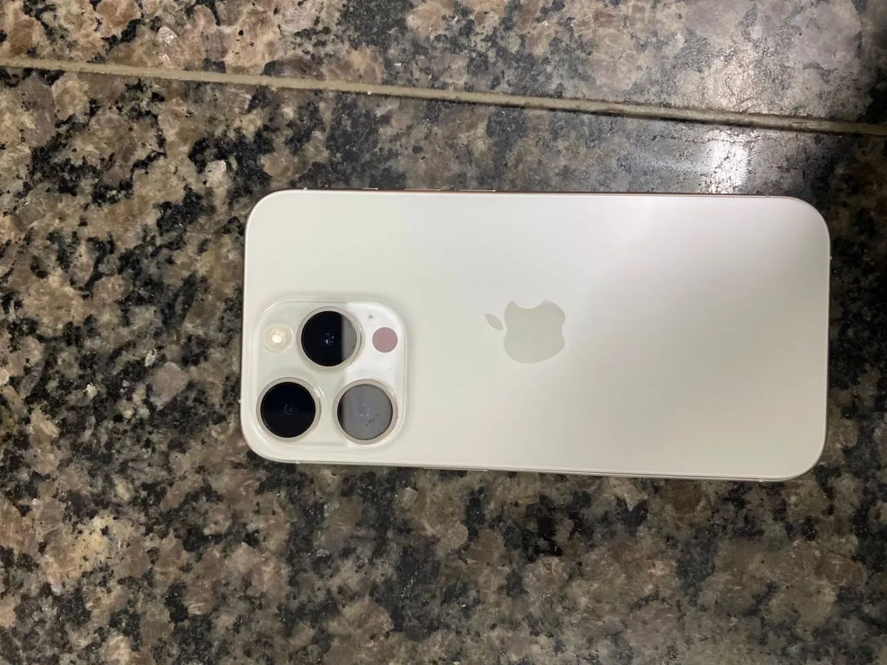 iPhone 15 pro  - Foto 2