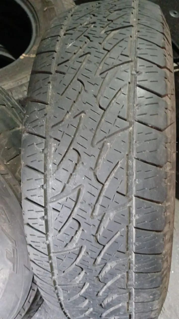 4 pneus numeração 255/70/16 - Foto 2