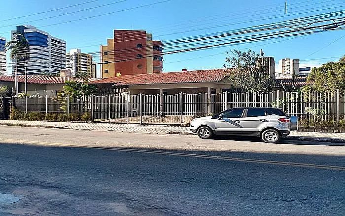 Casa à Venda - Candelária - Natal/RN