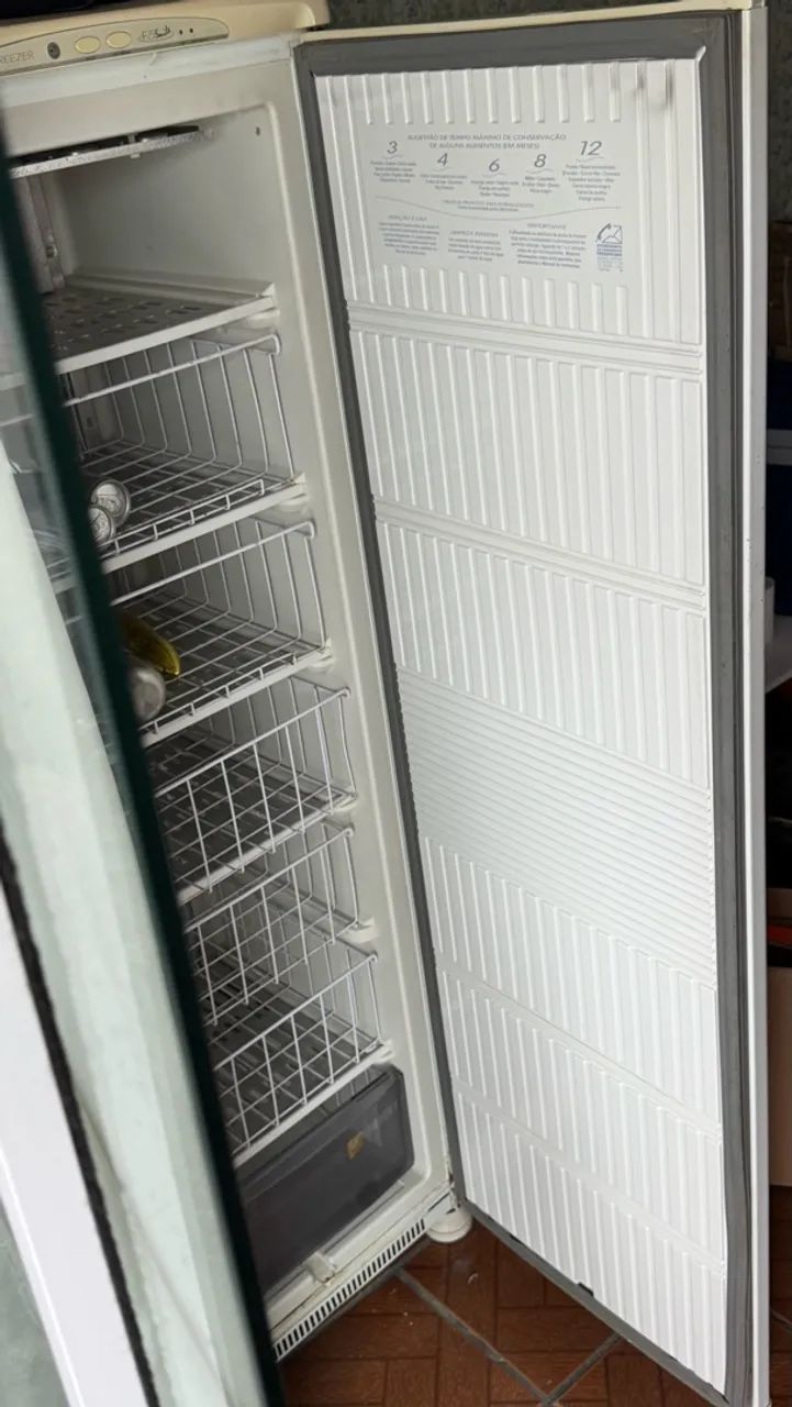 Freezer funcionando perfeitamente 