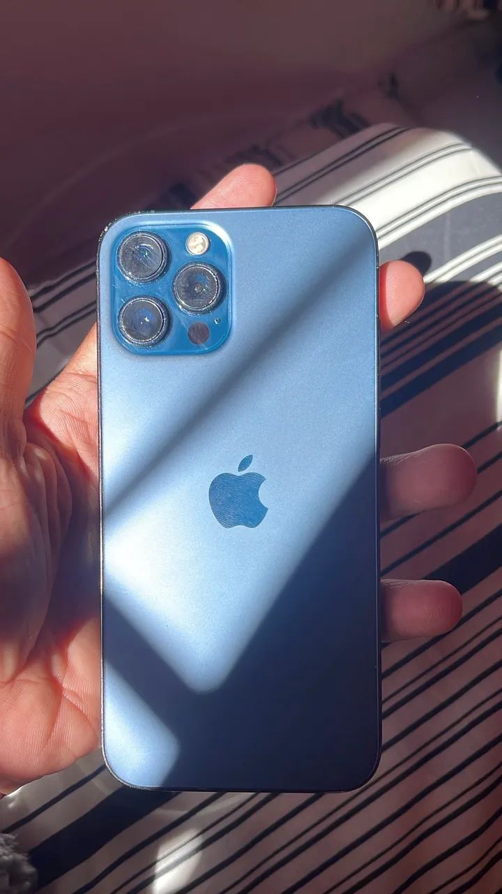 Vendo iPhone 12 Pro Max todo original conserva 