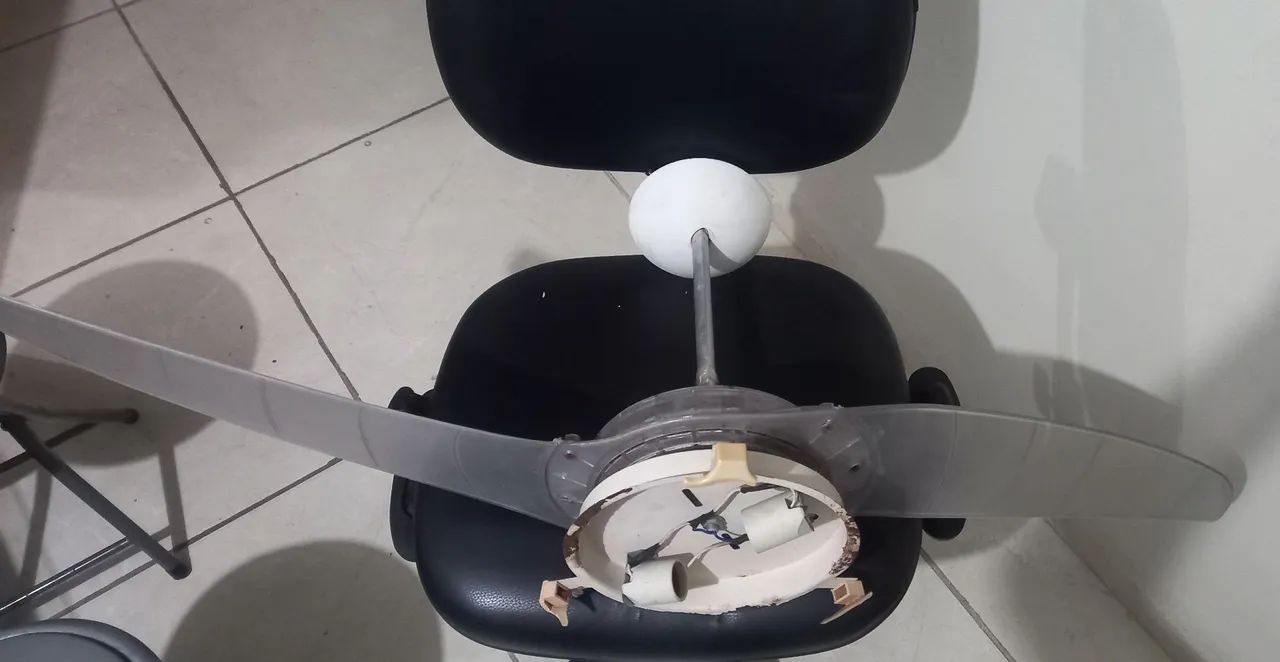 3 Ventiladores de teto com seus controles.  - Foto 3