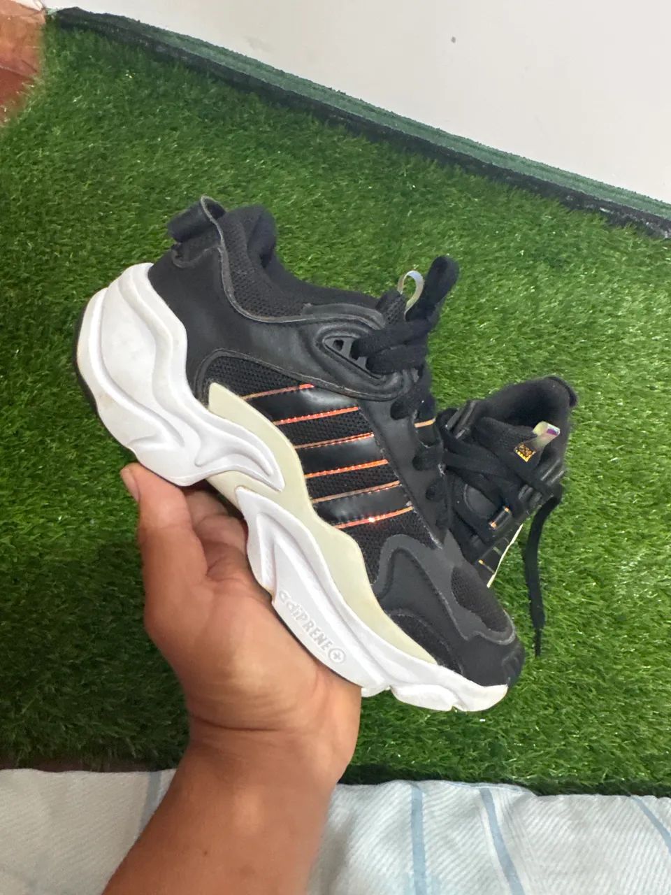 Adidas edição limitada TAM 38 - Calçados - Centro, Londrina