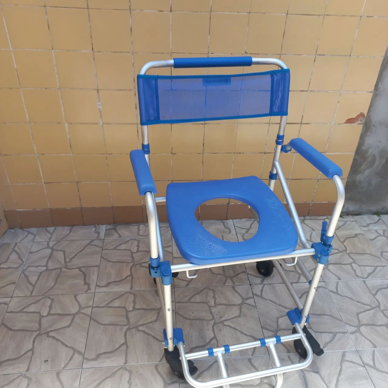 Cadeira de banho  - Foto 2