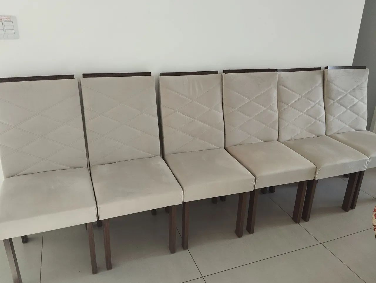 Vendo 6 cadeiras para mesa de jantar - Foto 5