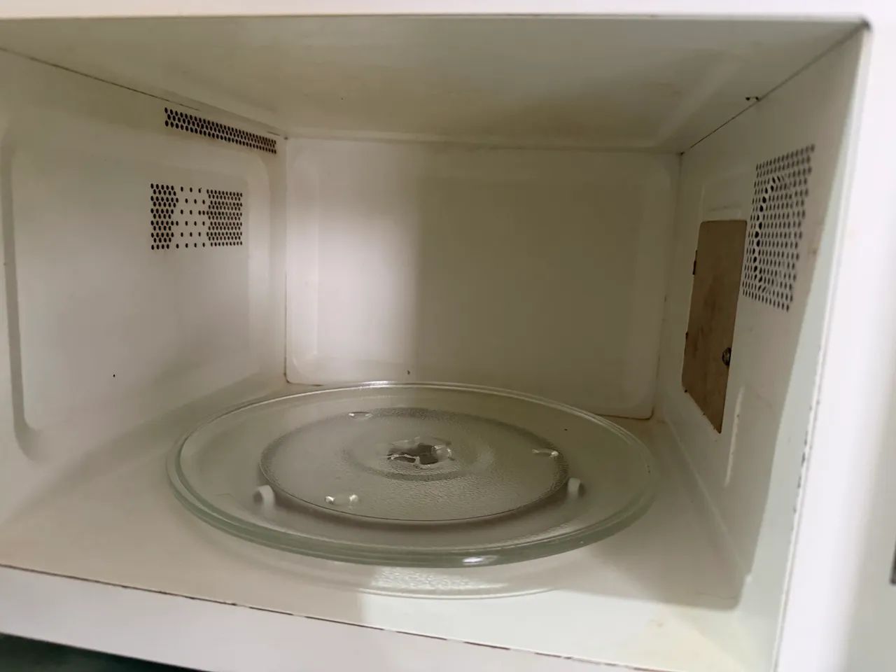 Microondas 21 litros  - Foto 2