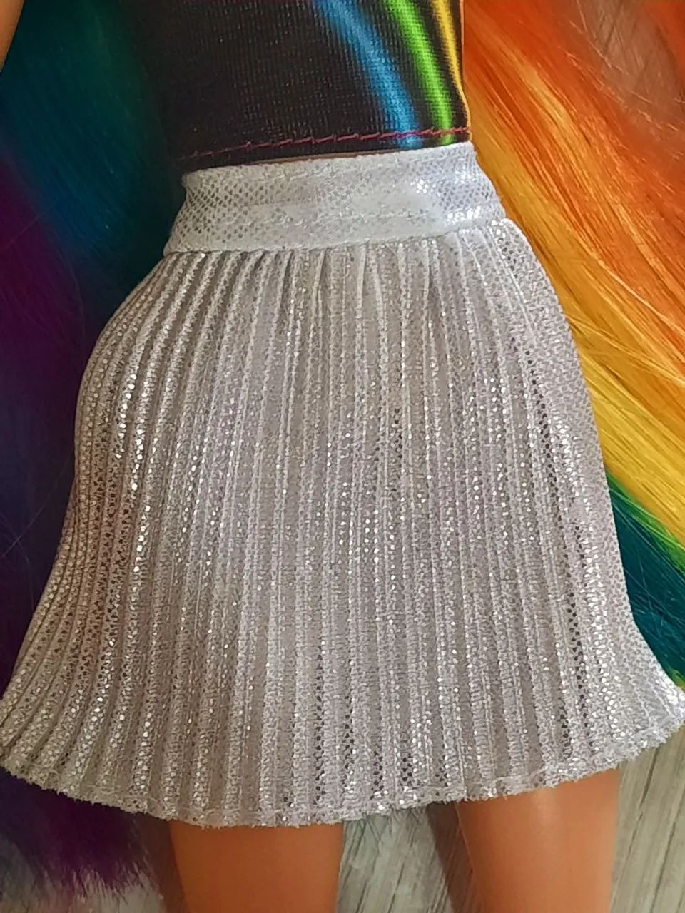 BONECA BARBIE CABELO DE ARCO-ÍRIS - Foto 3