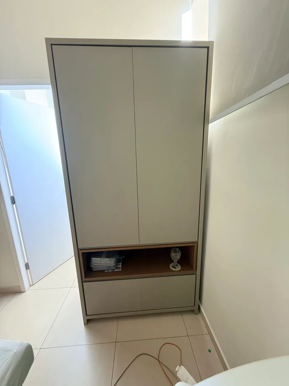 Armário todo em mdf de solteiro  - Foto 2