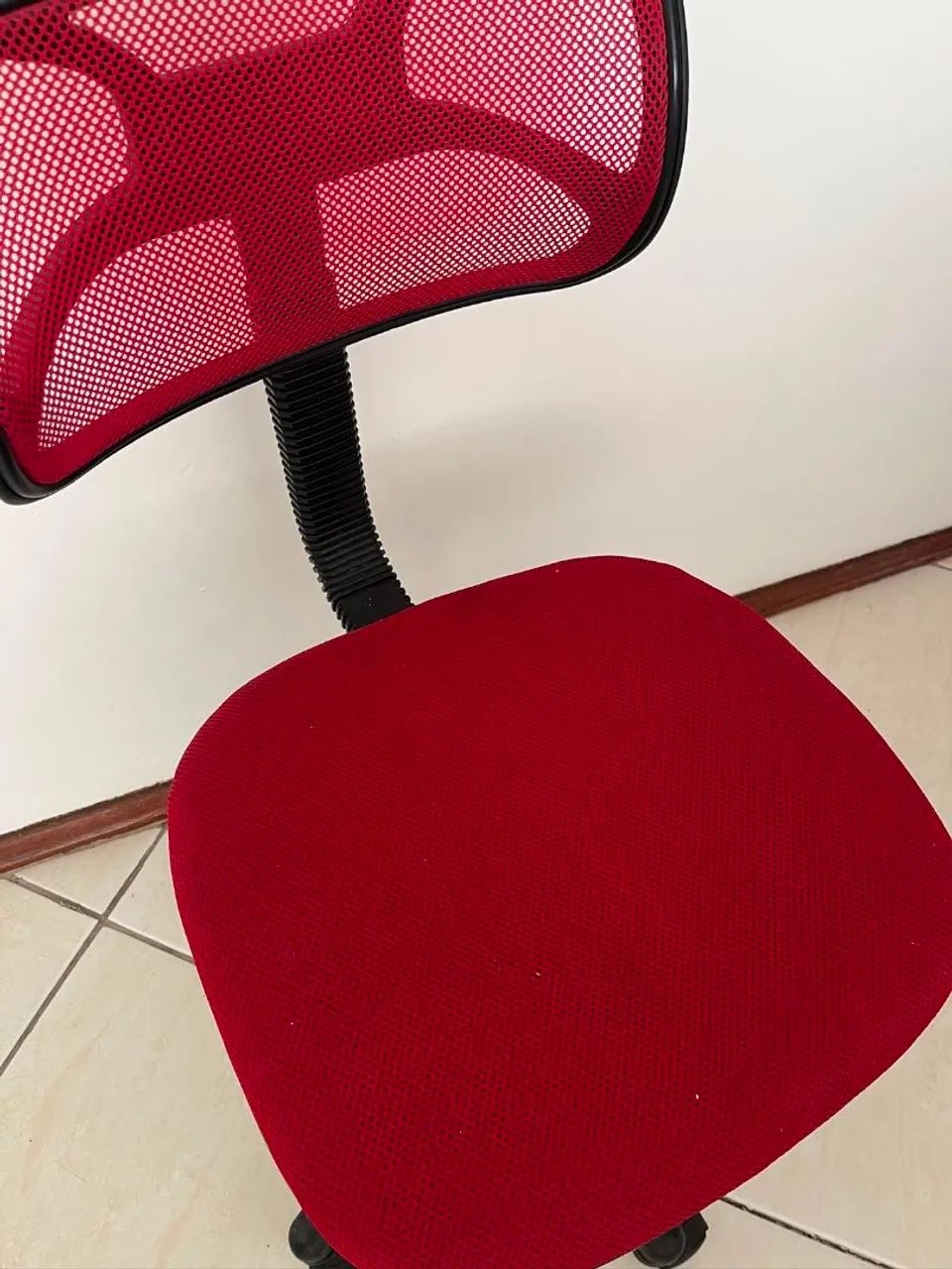 Cadeira escritório vermelha  - Foto 2