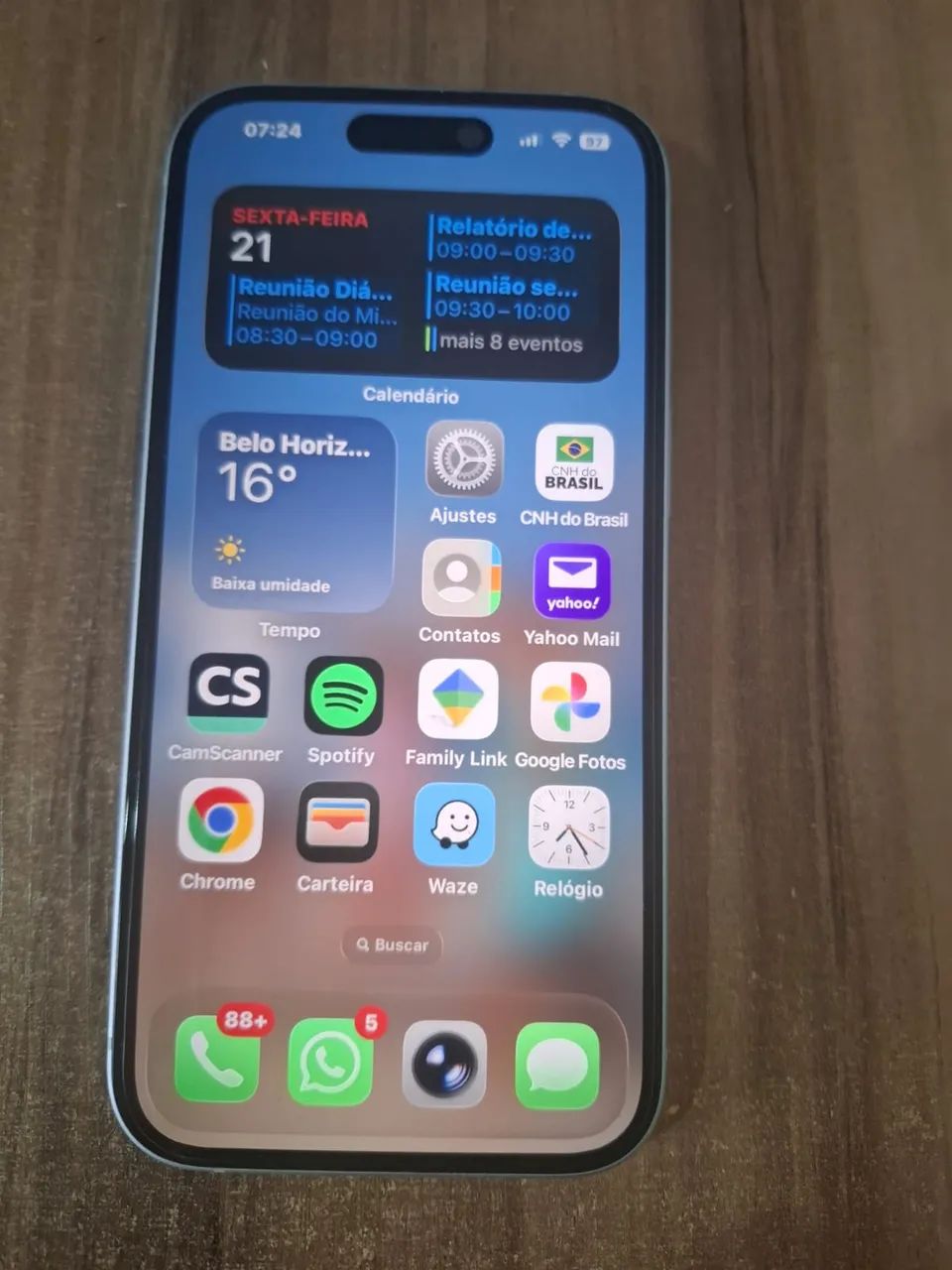 Iphone 15 128GB azul/branco Seminovo - Foto 2