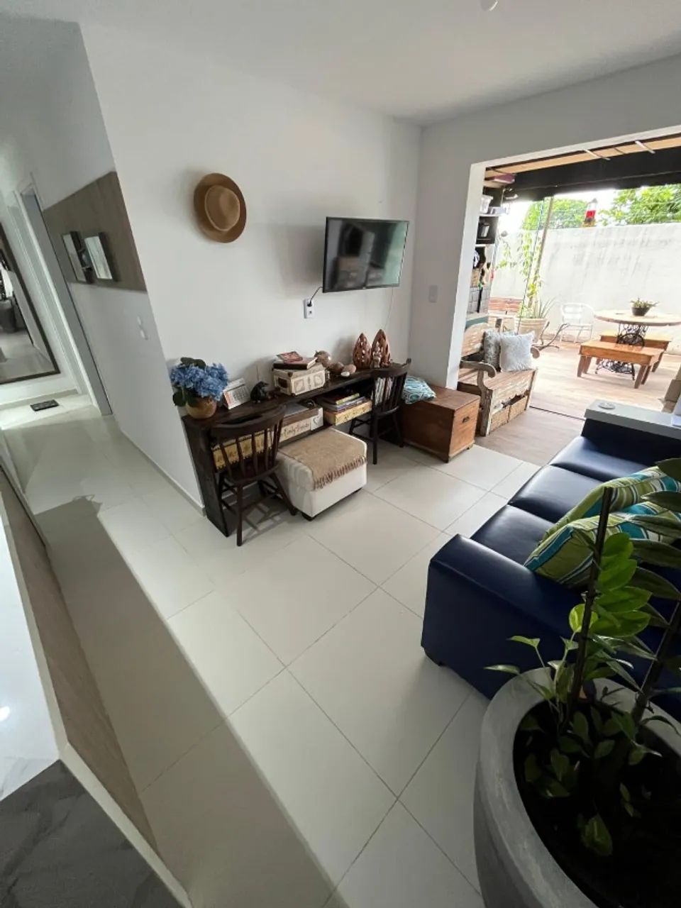 Apartamento térreo com área privativa e área de lazer completa - Foto 2