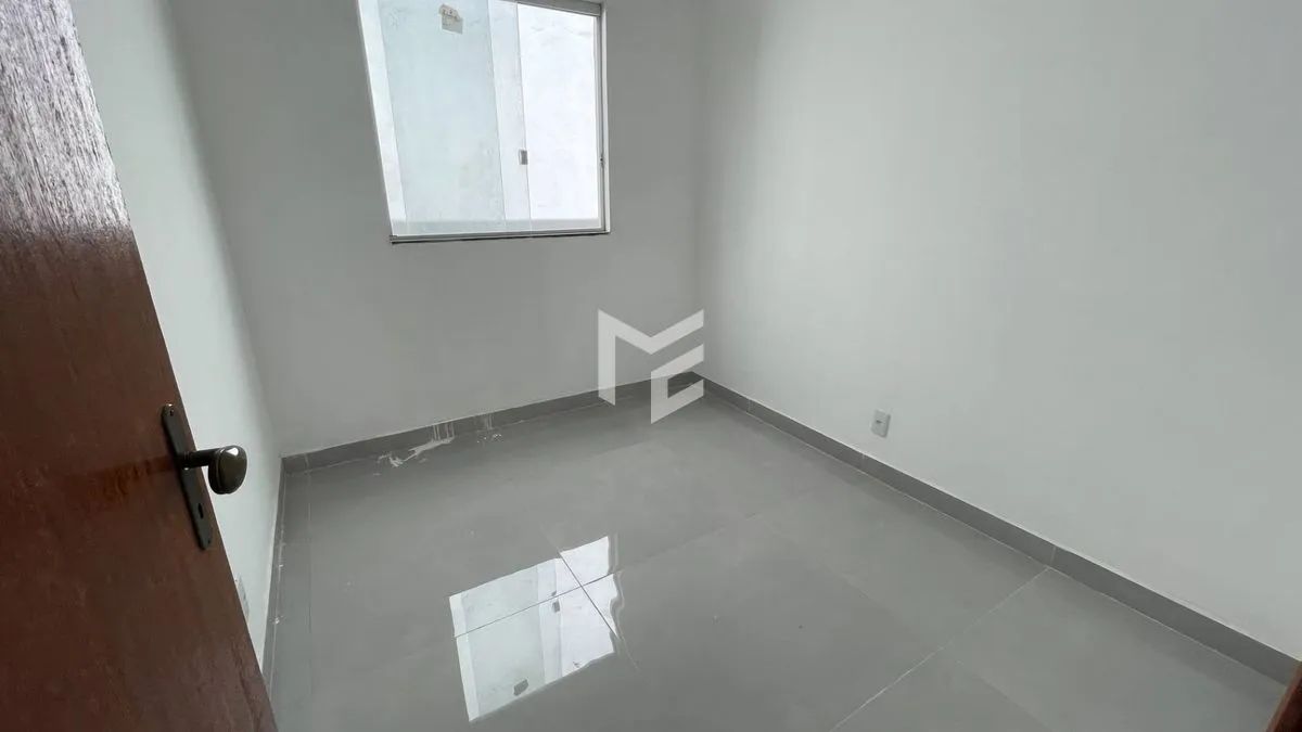 Excelente Casa no Tiradentes com 2 Quartos - Foto 5