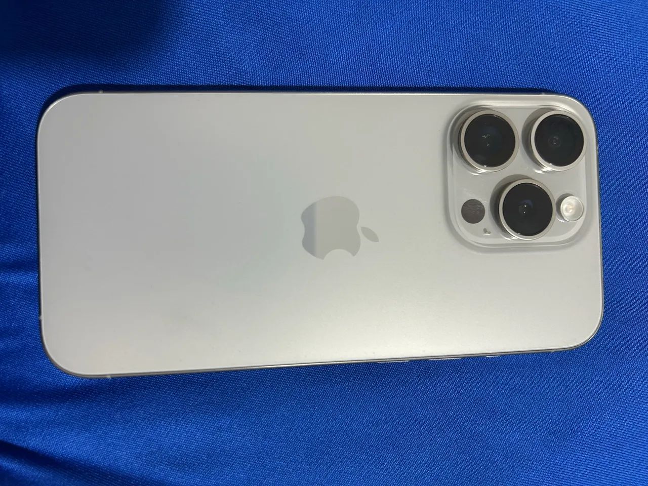 iPhone 15 Pro 128 GB leia o anúncio
