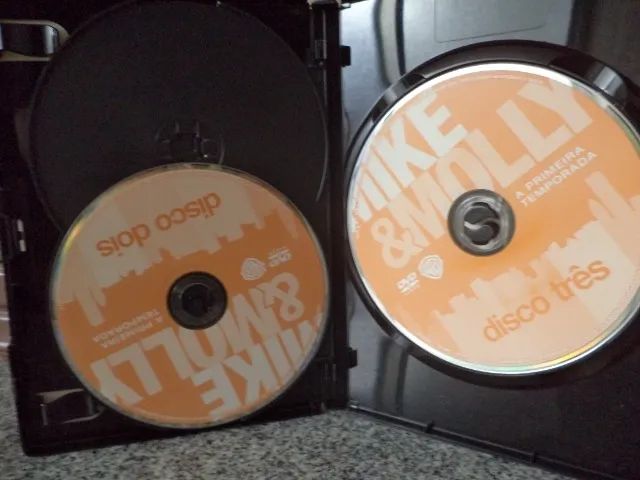 Serie Mike & Molly 1ª temporada completa em DVD  - Foto 4