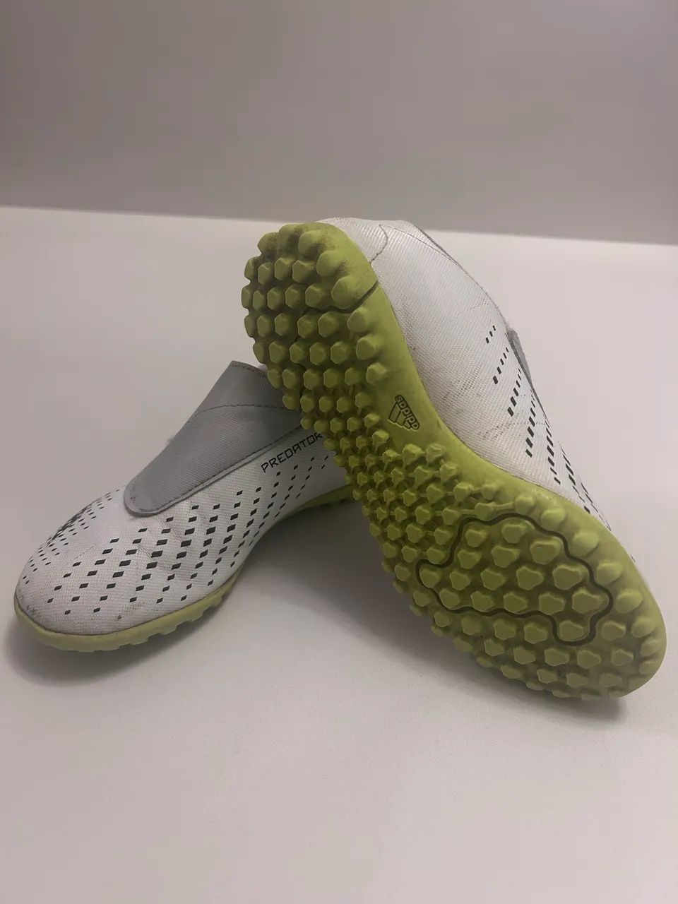 Chuteira Adidas Predator Accuracy P4 - Grama Sintética- TM 29