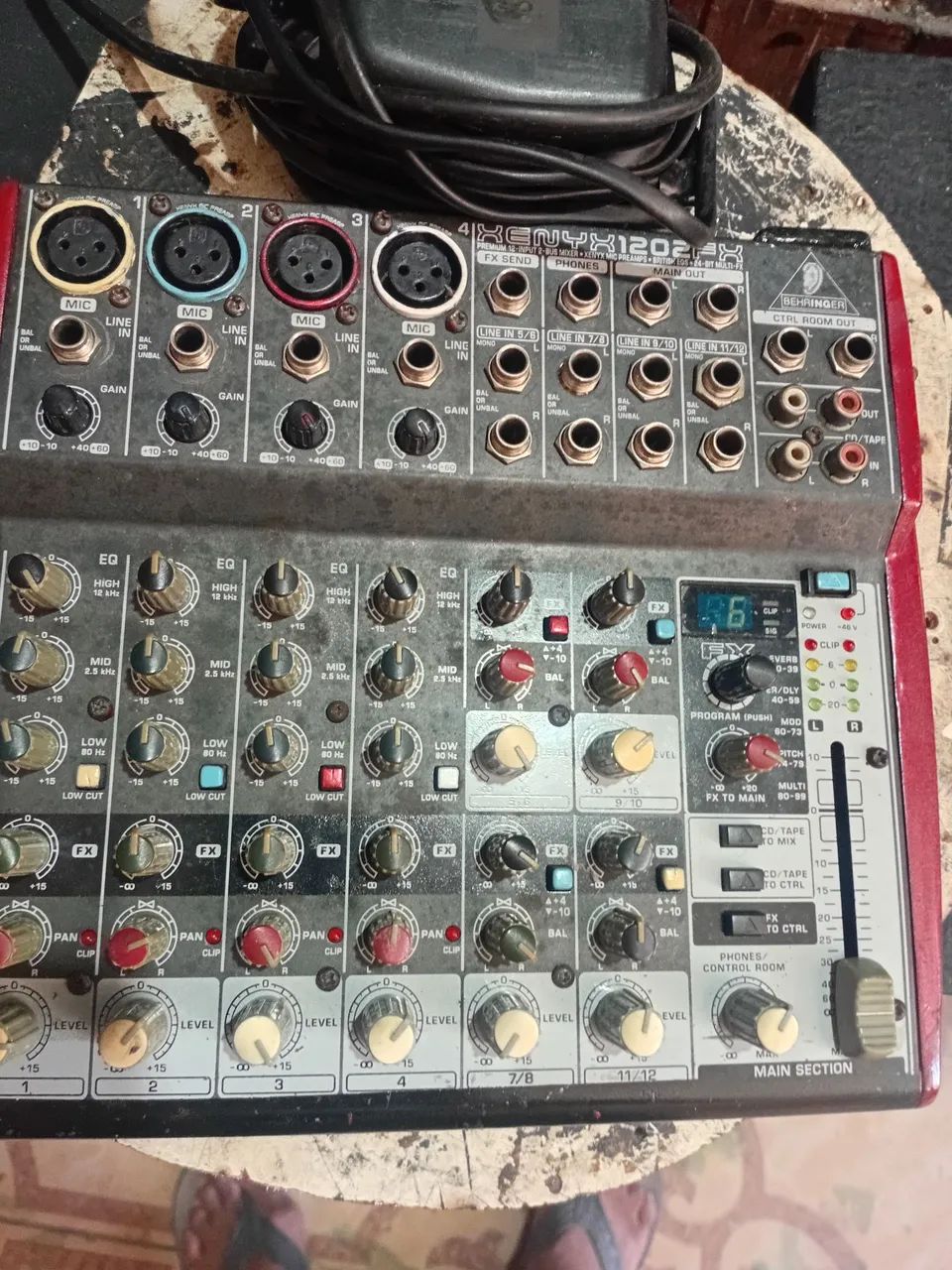 Mesa de audio 1202fx