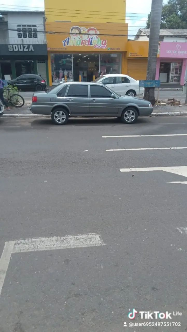 Volkswagen Santana 1.8 MI (álcool) 2003