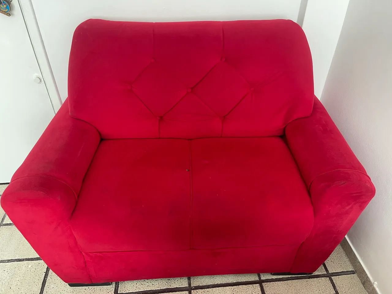 Sófa 2 e 3 lugares vermelho em ótimo estado - Foto 4