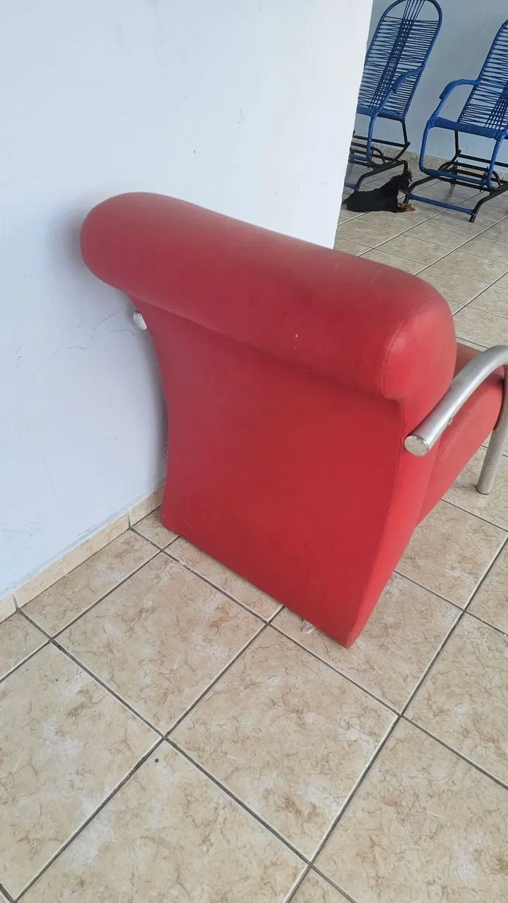 Poltrona em couro falso  - Foto 2