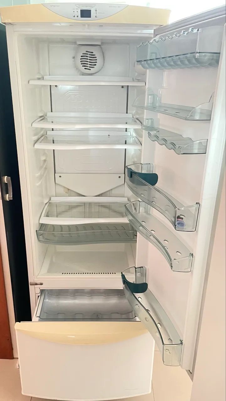 Geladeira Brastemp  AllRefrigerator com defeito - Foto 2