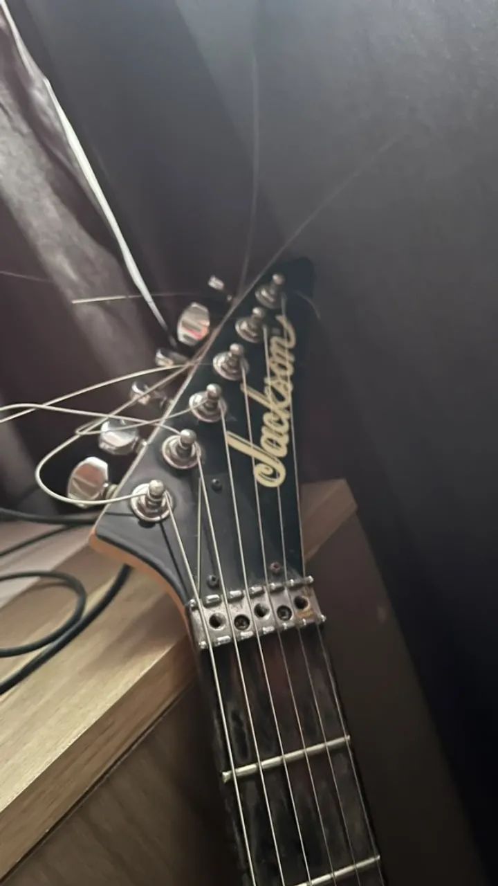 GUITARRA JACKSON RR FLYING V - Foto 4