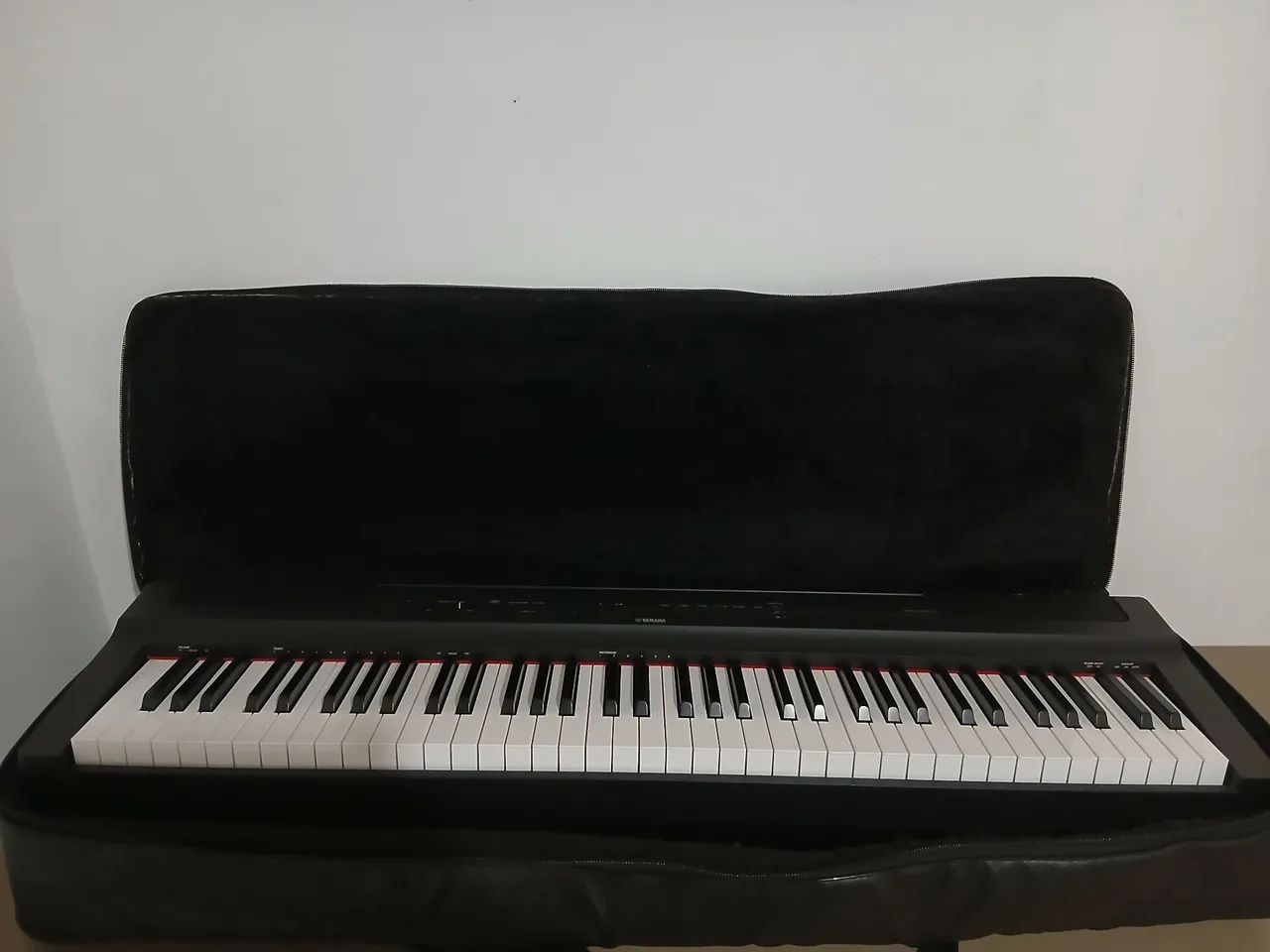 Piano yamaha p121  - Foto 4