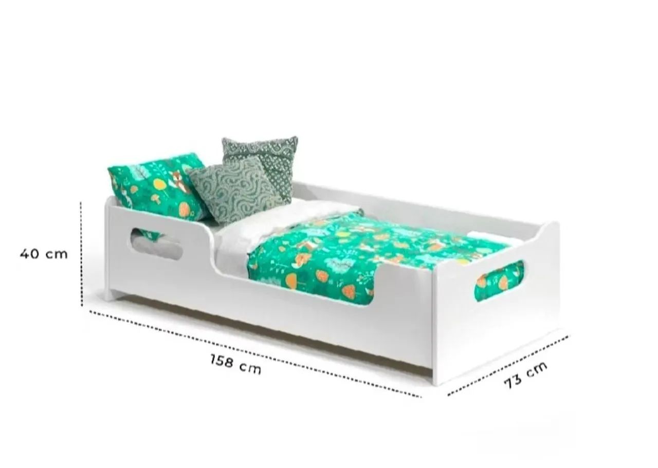 Cama de solteiro. Pequena