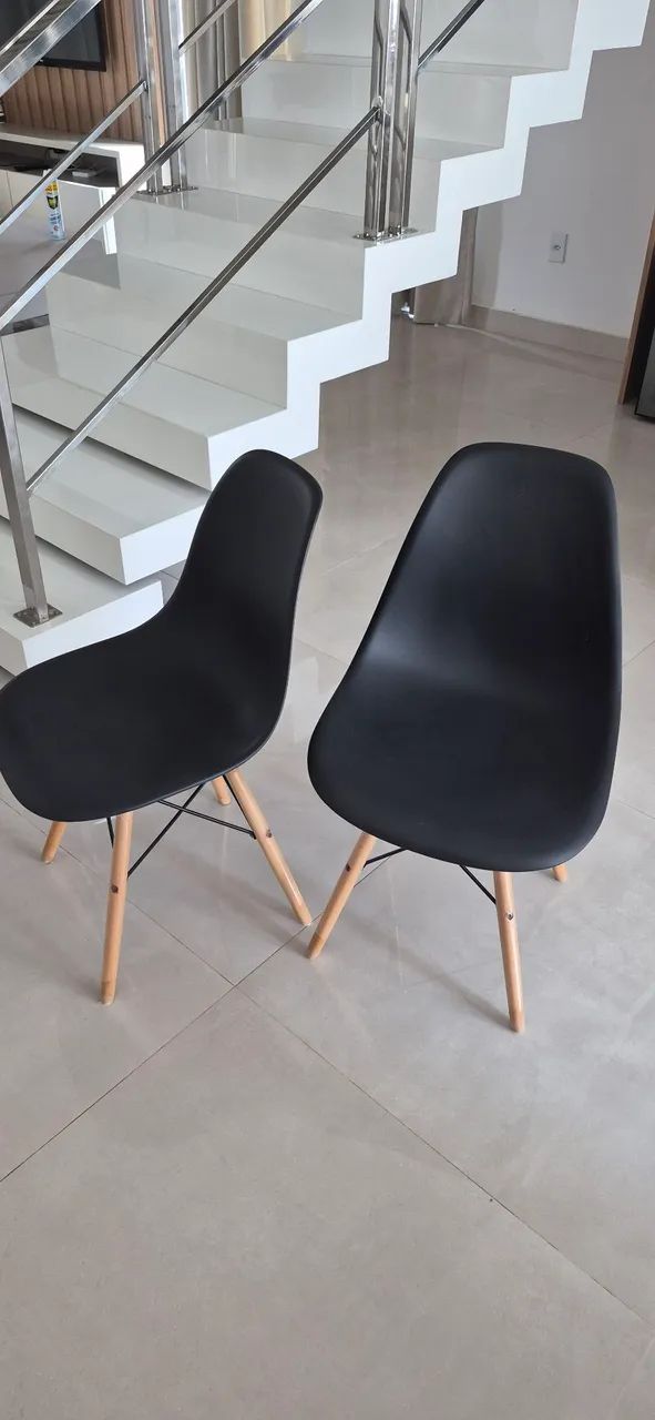 Vendo Cadeiras Modernas Charles Eames Eiffel