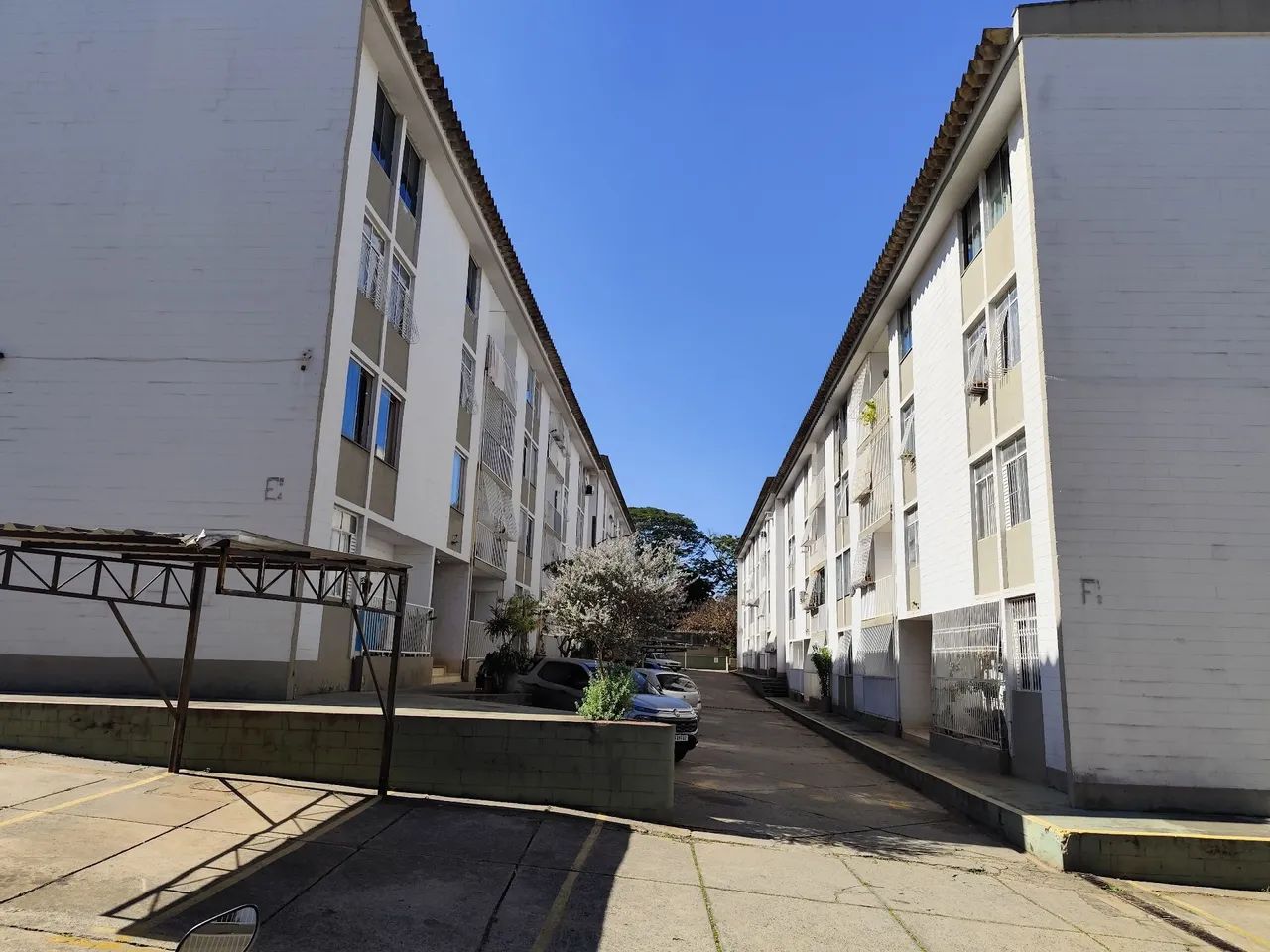 Apartamento dois quartos primeiro andar  - Foto 2