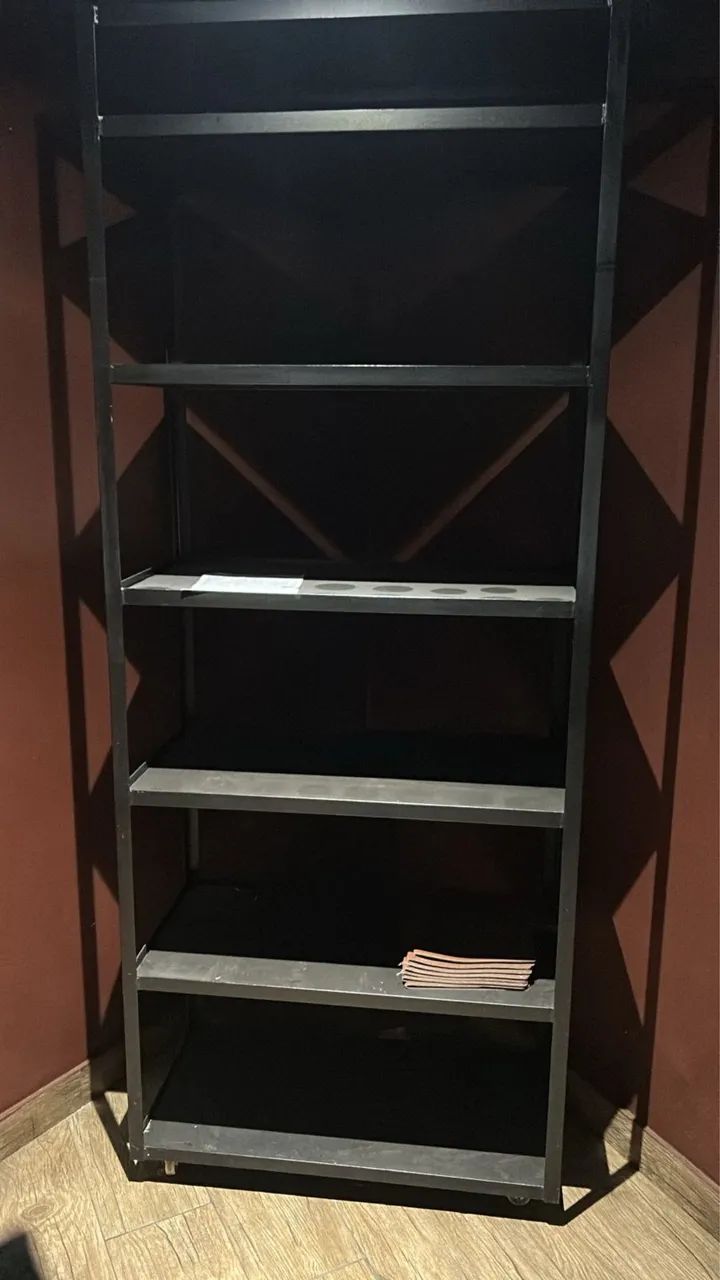 Estante em aço 
