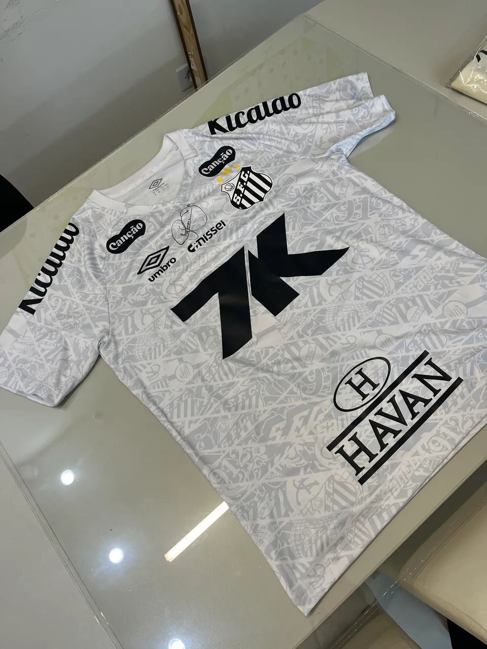Camisa aquecimento santos assinada pelo Neymar.
