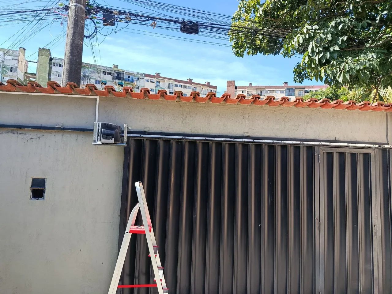 Instalação de motor em portão  - Foto 4