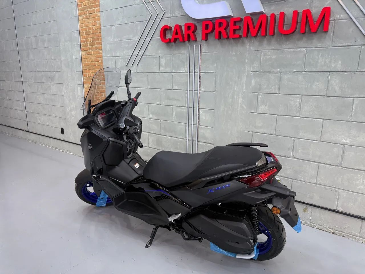 Yamaha Xmax 300 connected abs 2026 - Foto 4