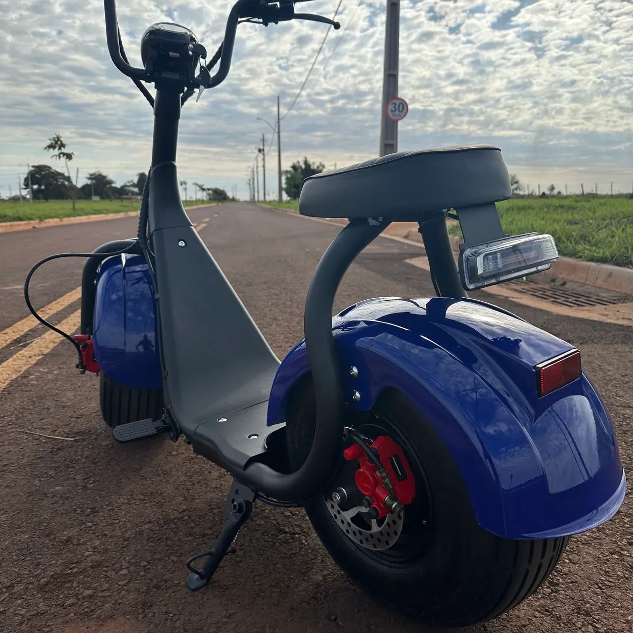 Scooter elétrica Tuí 