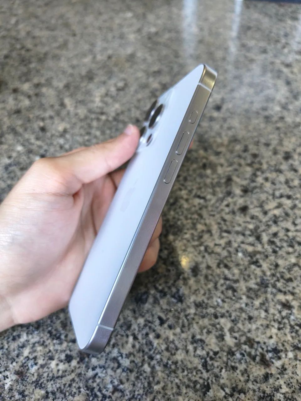 iPhone 15 Pro 86% original 128gb Branco - Foto 2