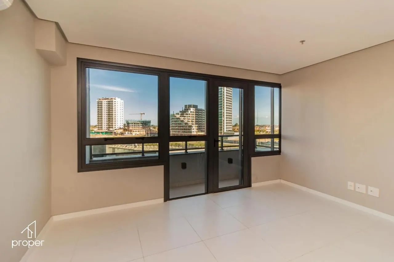 Sala comercial com 28m² no Parque Una com sacada - Pelotas/RS