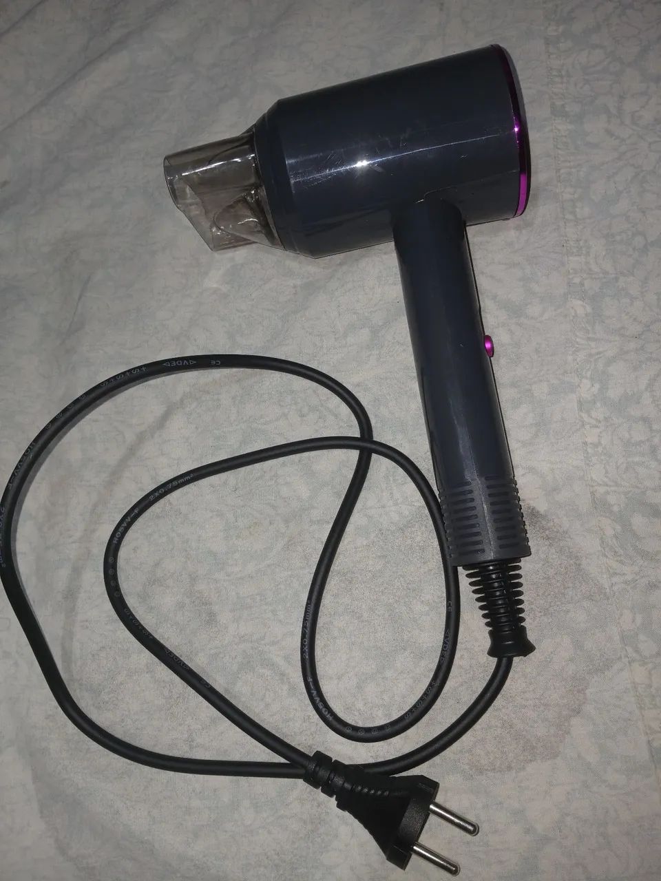 Vendo secador de cabelo 