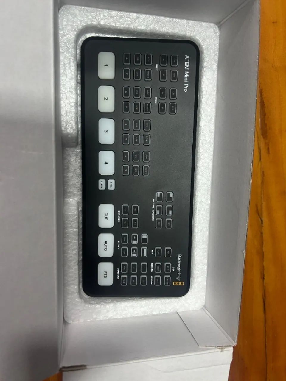 Blackmagic Atem Mini Pro - Foto 4